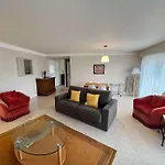 B052-Bel Appartement Spacieux Grand Balcon Et Garage