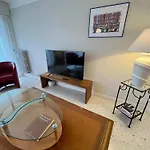 B052-Bel Appartement Spacieux Grand Balcon Et Garage